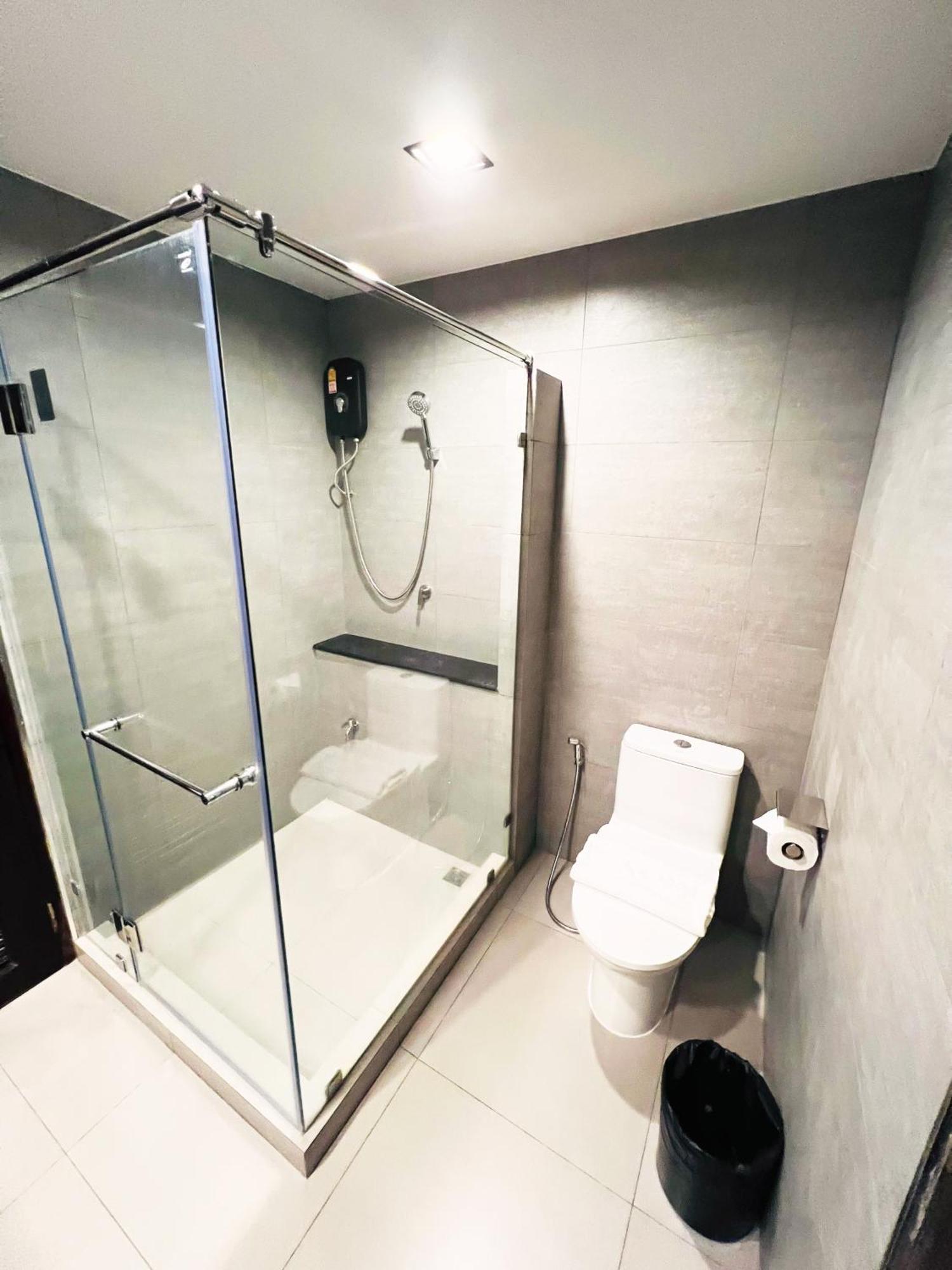 14 Place Bangkok Ngoại thất bức ảnh